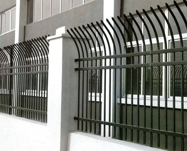 隔离锌钢围栏客户案例