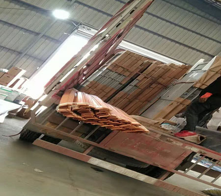 遮光保温铝百叶窗装车发货