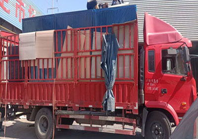 通风百叶装车发货