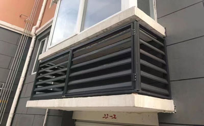 安装空调外机罩